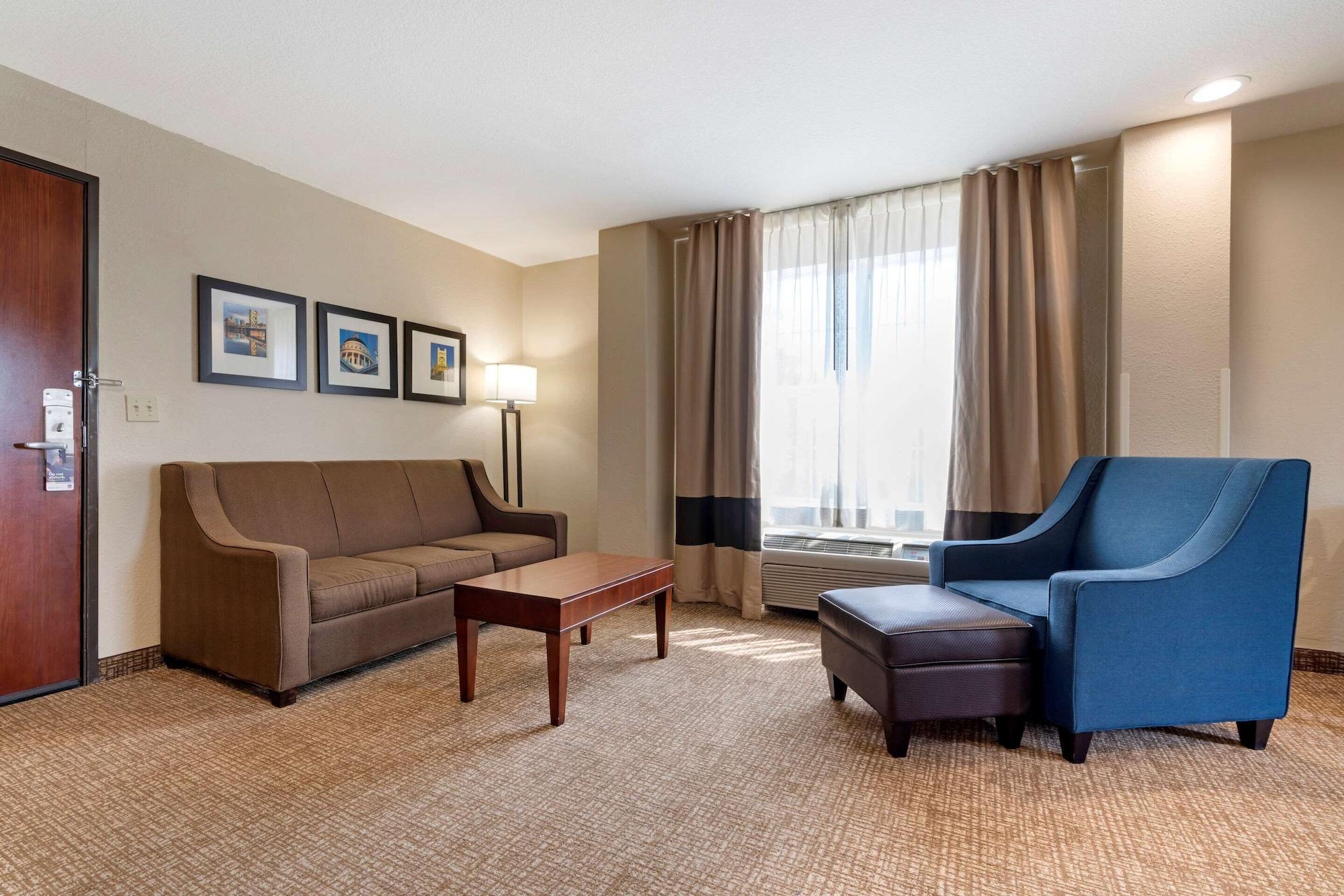 Comfort Suites Downtown ซาคราเมนโต ภายนอก รูปภาพ