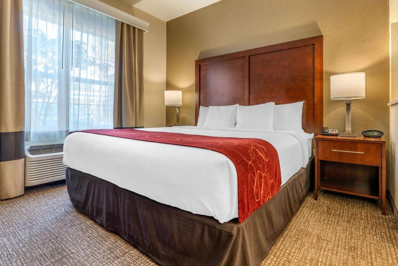 Comfort Suites Downtown ซาคราเมนโต ภายนอก รูปภาพ